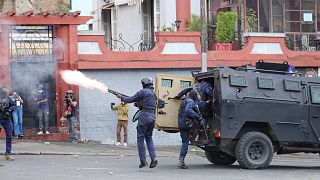 Madagascar president holds talks despite protesters' boycott