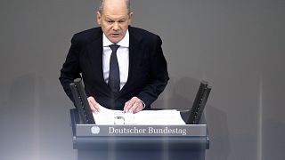 Olaf Scholz vows response to Donald Trump's tariff plans 