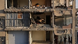 Gaza residents face continuing hardship amid fragile ceasefire