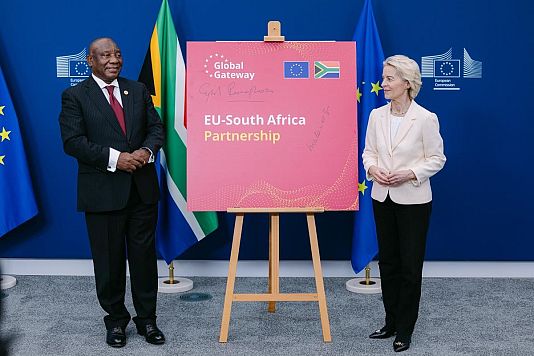 Ursula von der Leyen and Cyril Ramaphosa in Brussels on October 9, 2025